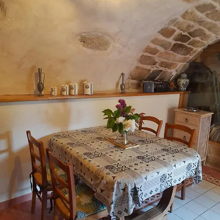 De Rouviac Hébergement de vacances Castelnau-Pégayrols