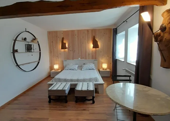 De Rouviac Дом отдыха *